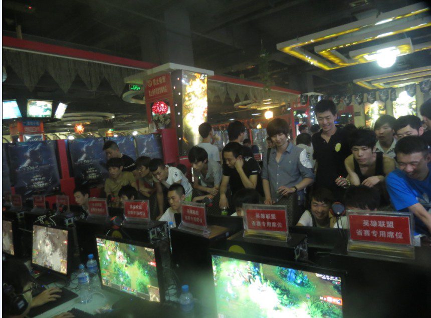 Lpc芮尔化身辅核 姿态维克托解散局猛C超神！ZT 1-0 OB