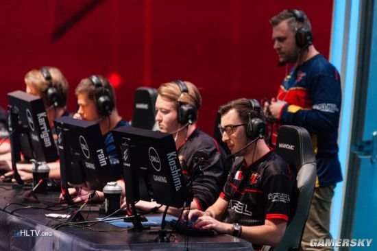 没睡醒？姿态瑞兹开车爽送 微笑王淞三杀 微笑队1-0姿态队